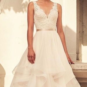 Paloma Blanca wedding dress size 6